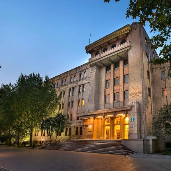 Grand Mercure Xian On Renmin Square, hotel in Xi'an