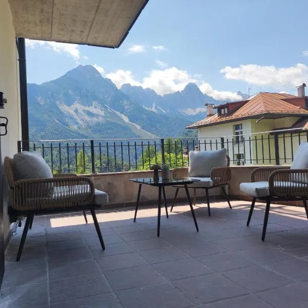 Dolomiti Mountain View Olimpics & Holidays apartment Cadore Cortina, Hotel in Venas