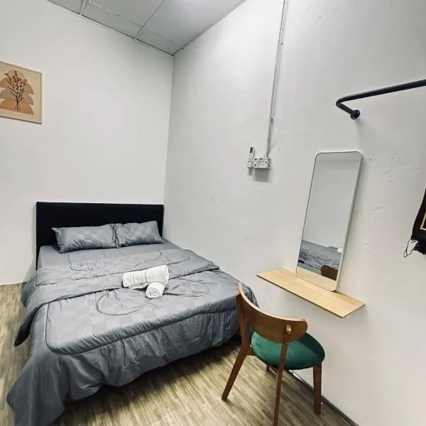 Hey Rest Up with shared bathroom、イポーのホテル