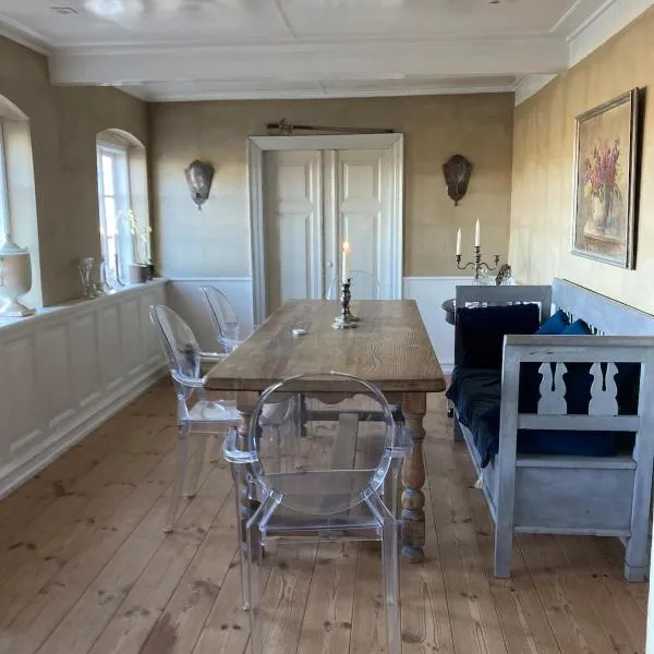 18th century gem with soul, ξενοδοχείο σε Ærøskøbing