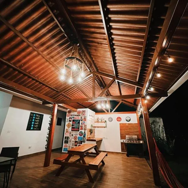 Casa en Boquete con gazebo, BBQ y fogata en el exterior - KAME HOUSE, отель в городе Alto Boquete