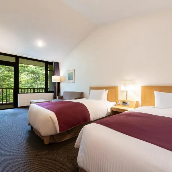 Yatsugatake Kogen Lodge, khách sạn ở Minamimaki