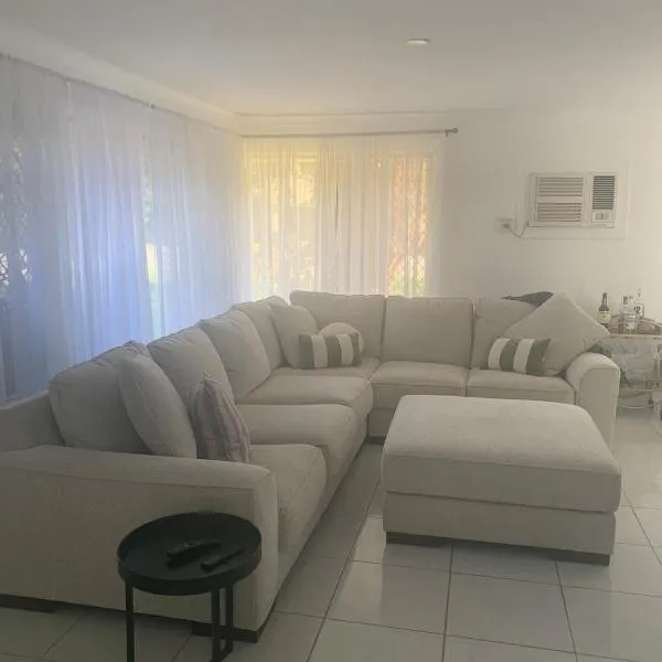 Serenity stay, hotel di Perth