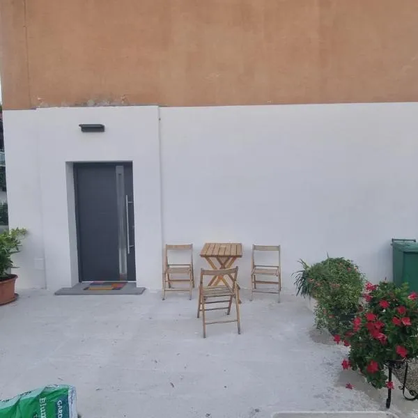Apartma Danica, hotel v destinaci Kobarid