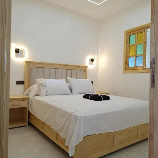 Stay with dkouk 2, hotel em Akchour