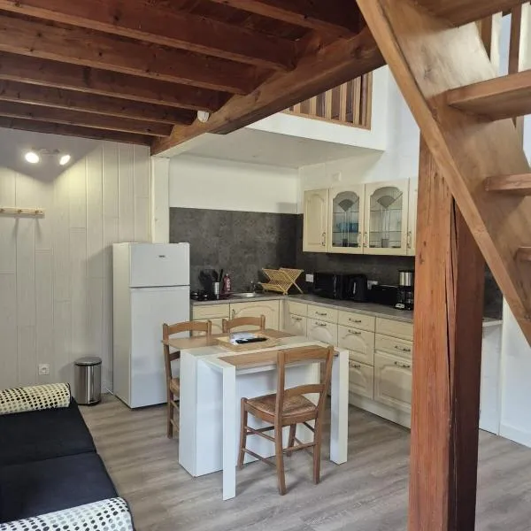 Maison centre-ville Pouzauges, Hotel in Pouzauges