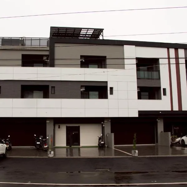 Up villa, hotel in Taibao