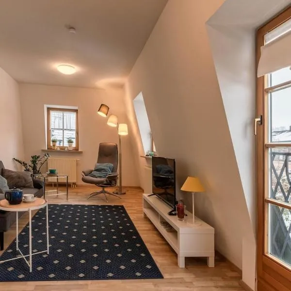 Lovely Apartment Quiet, bright, generous for two, private parking, hotel in Nürnberg