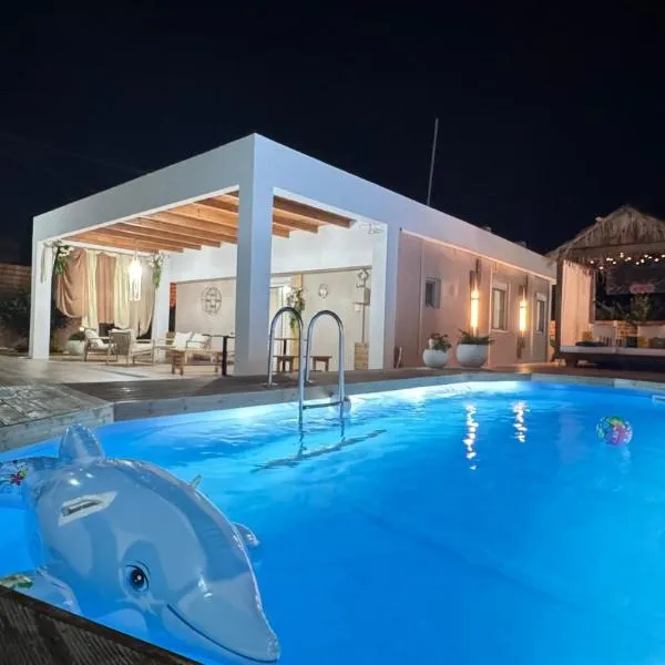 Villa Roboboss, Hotel in Kokkíni Khánion