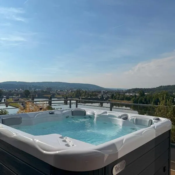Penthouse Wohnung mit schönem Moselblick in Metternich, hotel v Koblenci