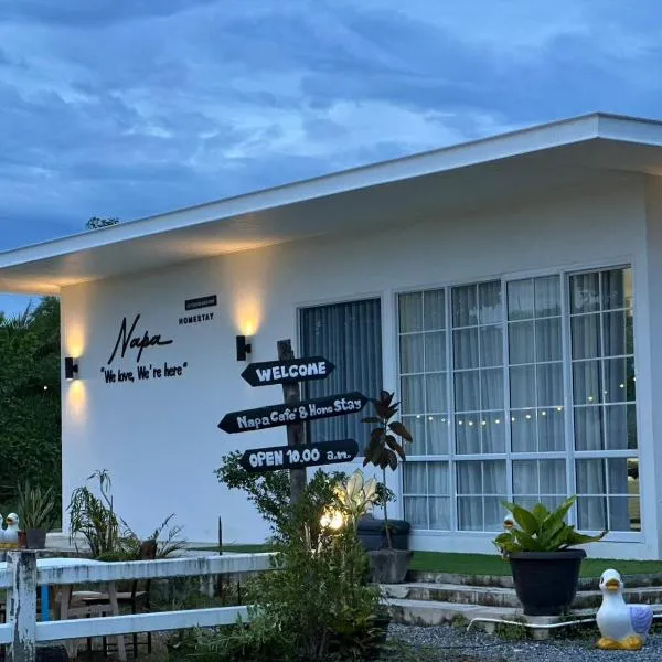 Napa Homestay, hotel em Langu