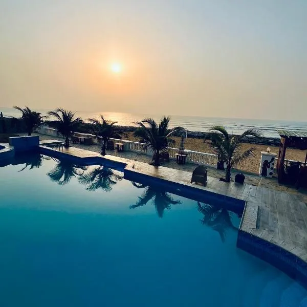Coconut Pointe Villa & Beach Resort, hotell sihtkohas Prampram