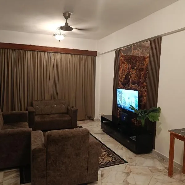 10 Pax Anneliese suite Glory Beach Resort, hotel in Port Dickson
