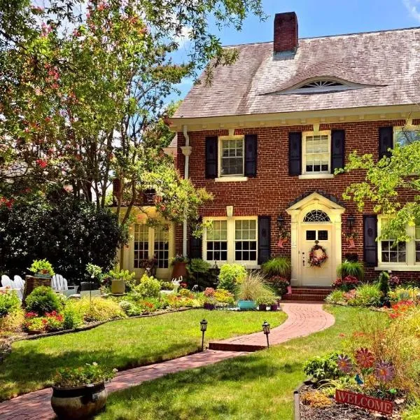 Pettigru Place Bed & Breakfast, hotel in Greenville