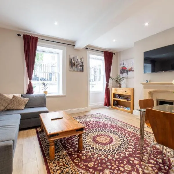 montrose lodge, hotel in Cheltenham