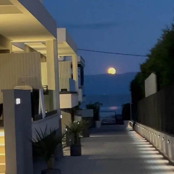 Viesnīca Sealuxe Living pilsētā Nea Iraklica