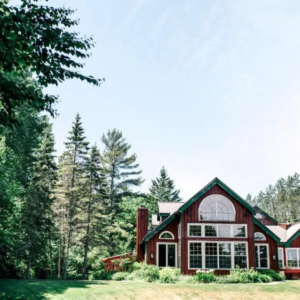 Trillium Resort & Spa, ξενοδοχείο σε Port Sydney