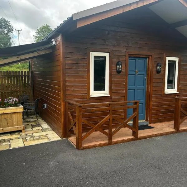 Little Rock Cabin, hotel en Ballynagore