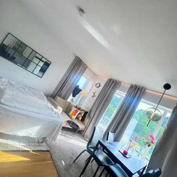 Nice guest apartment within walking distance to Kalmar central station, hotel in Kalmar