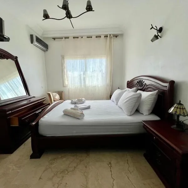 Luxury central Apartment Casablanca - 2 Mars, City Center, hotel in Casablanca