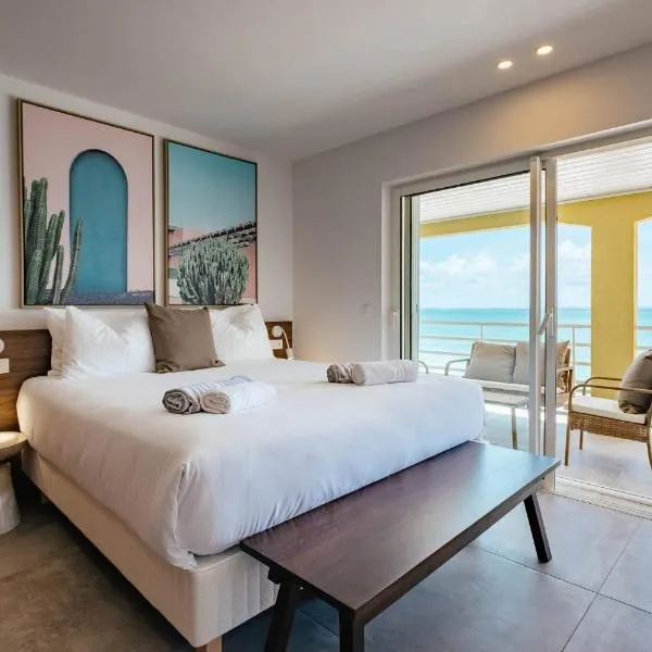 Suite 5 Mogador Residence, 2BR, brand-new, rare & luxury, beachfront، فندق في غراند كيس