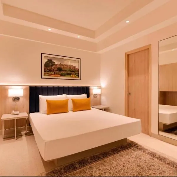 Hotel Zed -Near IGI-Airport-Terminal-3, hotel v Novém Dillí