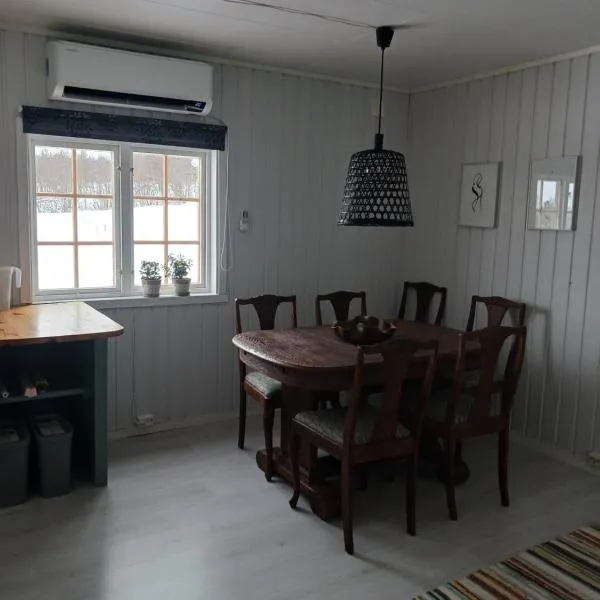 Bustad Hyttetun – hotel w mieście Skåbu