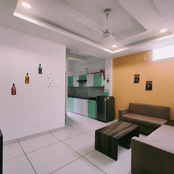 Fully Private 1BHK Couple Friendly at Serene Green Entire rental unit in Indore, India – hotel w mieście Indore