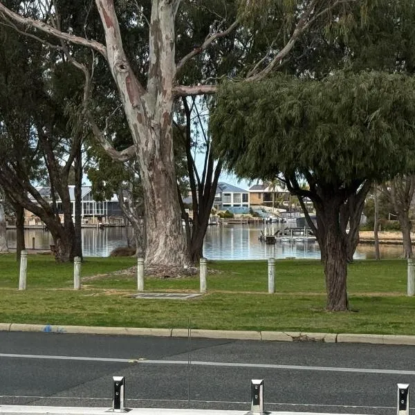 Waterlink Retreat, hotel v destinaci South Yunderup