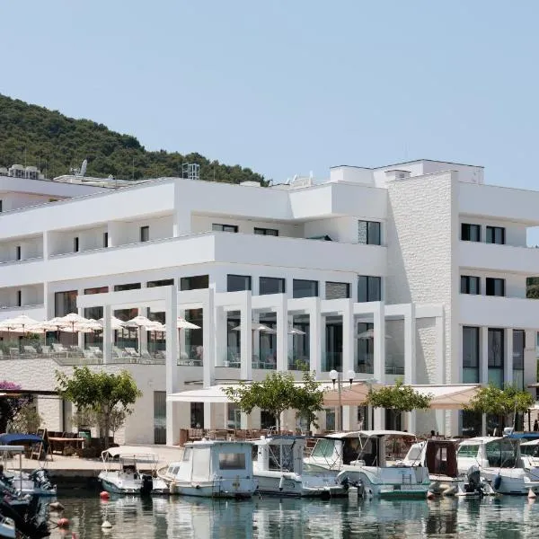 Hotel Preko Ugljan Island, Curio Collection By Hilton，位于普莱克的酒店