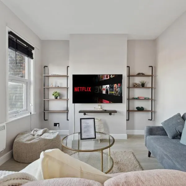 2 Bedroom Cosy London Cottage Flat, hotel in Londen