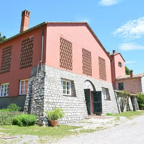 Agriturismo Monte Pu'、Castiglione Chiavareseのホテル