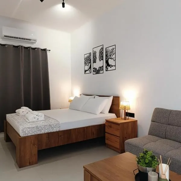 Epsilon Premium Studios, Hotel in Ermoupoli