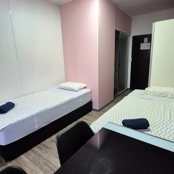 Hostel M, hotel in Maribor