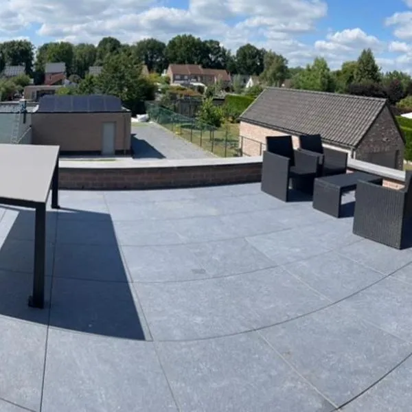 Duplex appartement met 3 slaapkamers, hotel a Genk