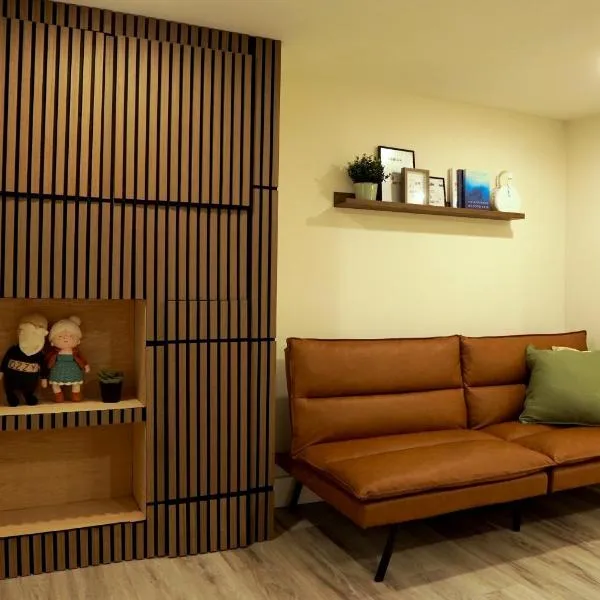 ION House - near shopping and Kennedy subway – hotel w mieście Toronto