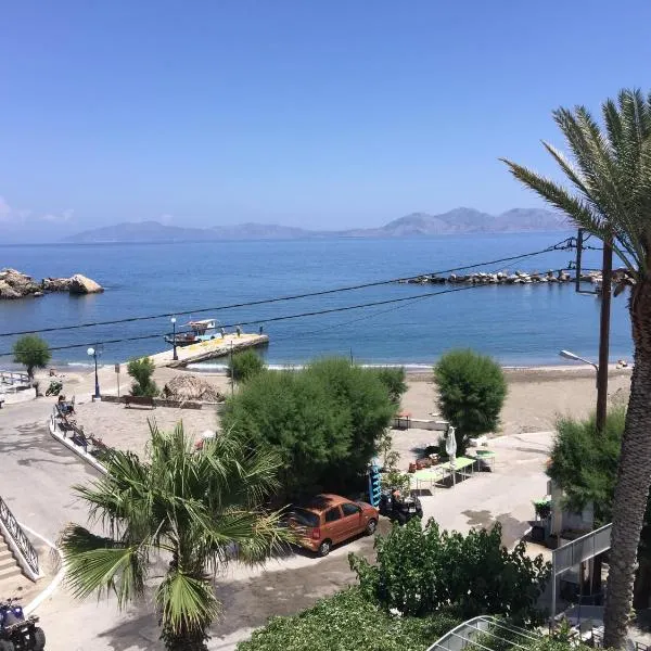 Apostolakis Rooms, מלון באגיוס קיריקוס