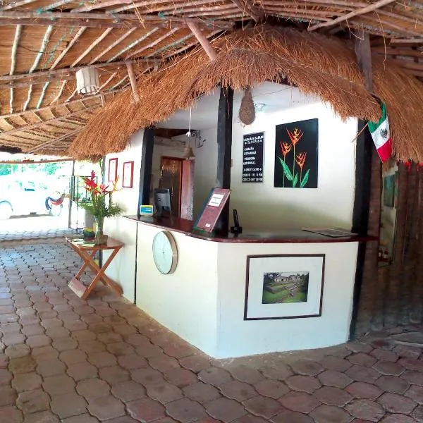 Hotel Cabañas Safari, hotel v destinaci Palenque