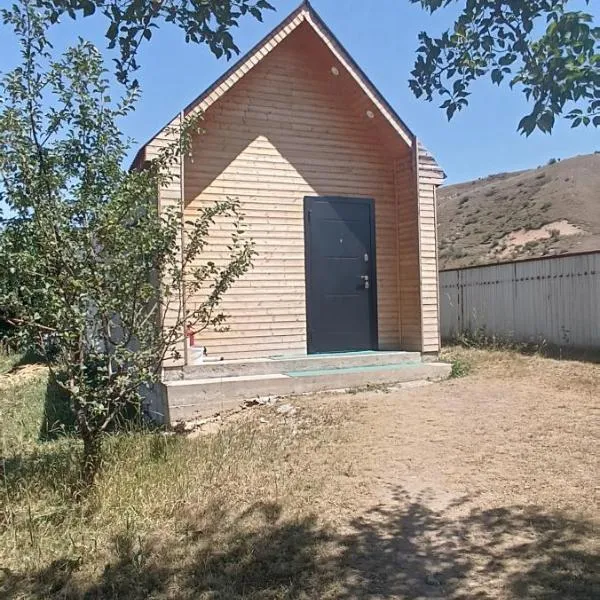 Perizat, hotel in Saty