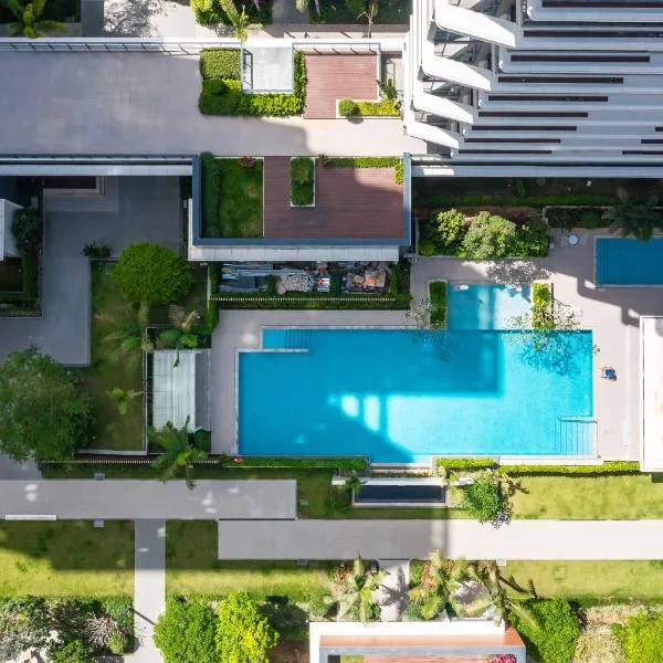 来咖民宿酒店三亚市中心大悦城店, hotel en Sanya