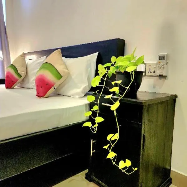 Tiny Villa Homestay - Only For Foreign Bookings, hotel in Kurunegala