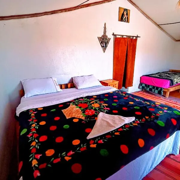 Camp Ayour Mhamid, hôtel à M'Hamid El Ghizlane