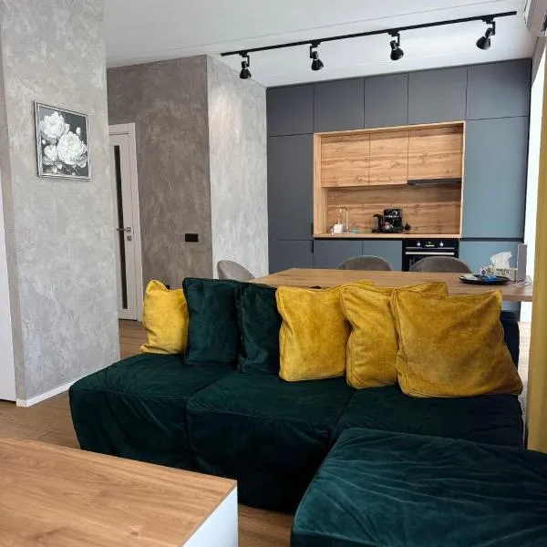 Green Home, hotel in Ternopilʼ