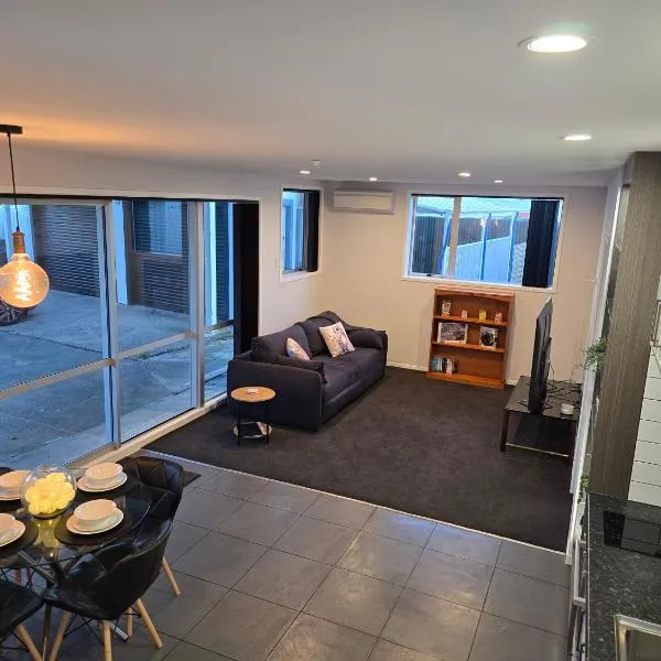 Marton Nest、Martonのホテル