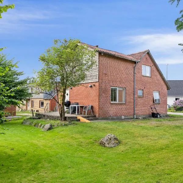 Døssinghus Holiday Apartments, hotel em Kjellerup