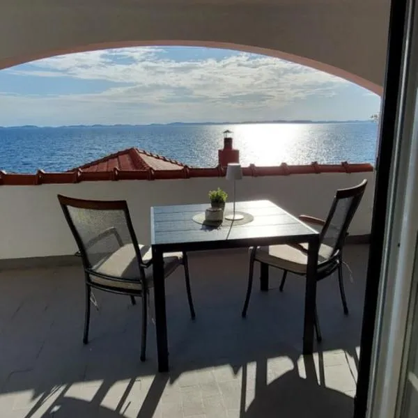 Apartment Eva, hotel a Murter