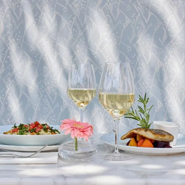 Icce Borbirtok - Wine, Dine & Rest, hotel v destinaci Monoszló