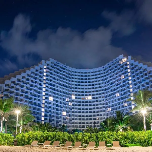 Modern Beach Apartment - Arena Resort Cam Ranh, hotel in Cam Ranh International Airport