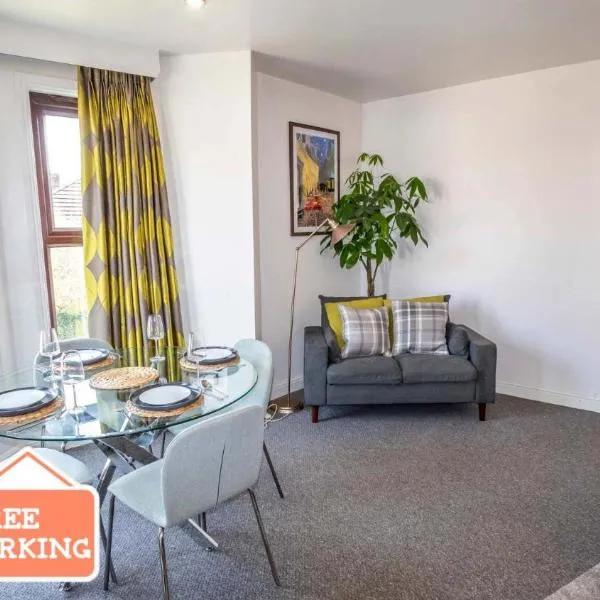 2 Bed Didsbury Flat Sleeps 6 Free Parking, Hotel in Manchester