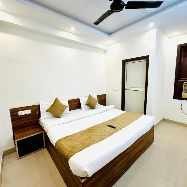 Diamond Home stay - Near Reliance Mart, hotel v Novém Dillí